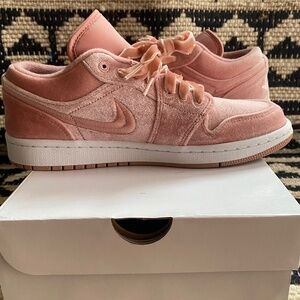 Velour Rose Pink Jordans 1s